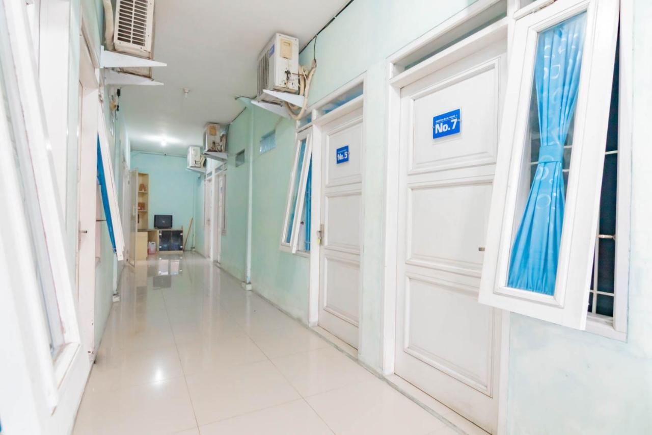 فندق Reddoorz Syariah At Jl Pangeran Hidayatullah سيانجور المظهر الخارجي الصورة